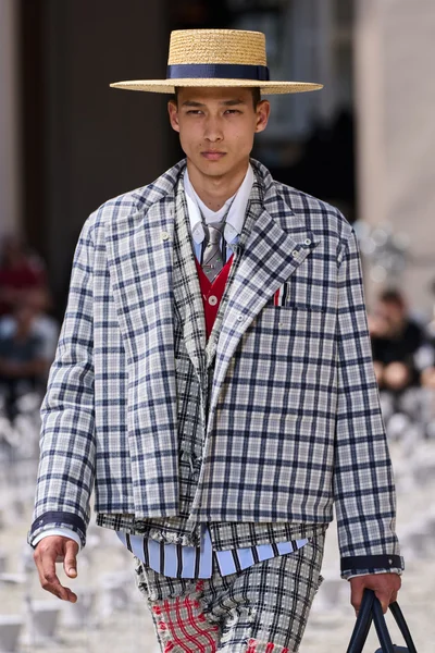 Look 122